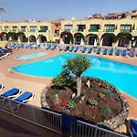 Inviting 1-bed On Castillo Mar Διαμέρισμα