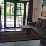 Inviting 1-bed On Castillo Mar Διαμέρισμα *