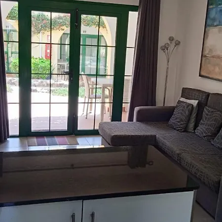 Inviting 1-bed On Castillo Mar Lägenhet *