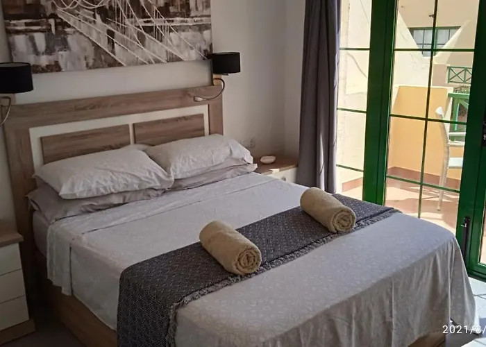 Inviting 1-bed On Castillo Mar 아파트 칼레타데푸스테